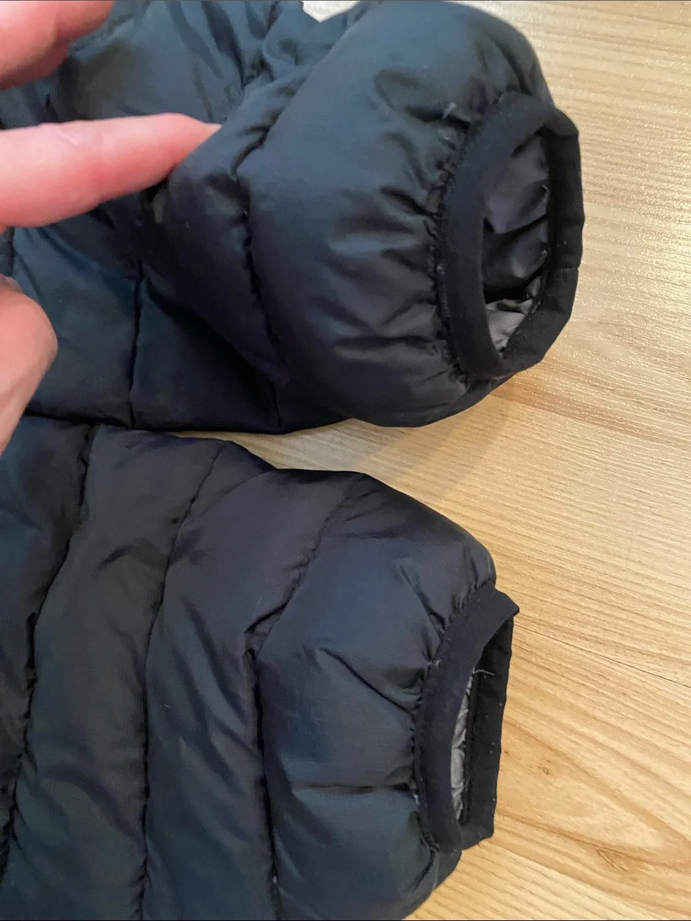 Patagonia Black Quilted Puffer Jacket boys XL (14), GUC